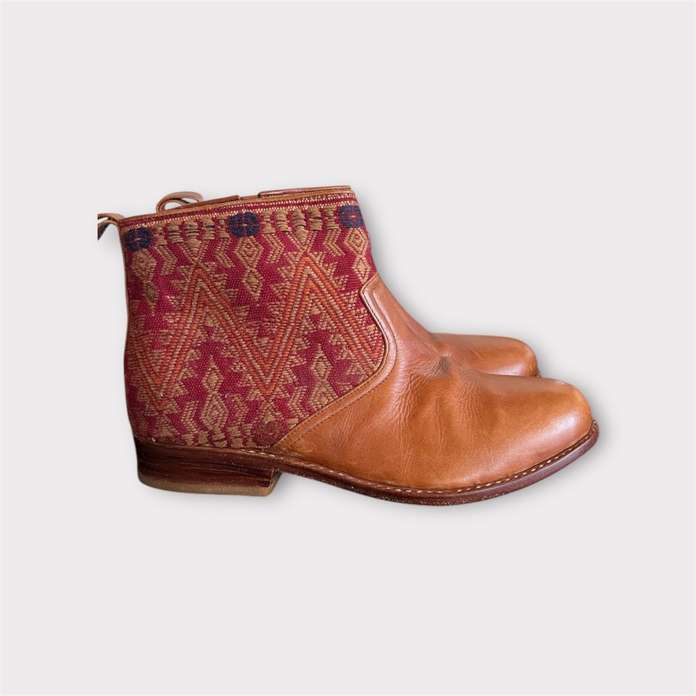 Teysha Handcrafted Artisan Ankle Boots Women Size 10